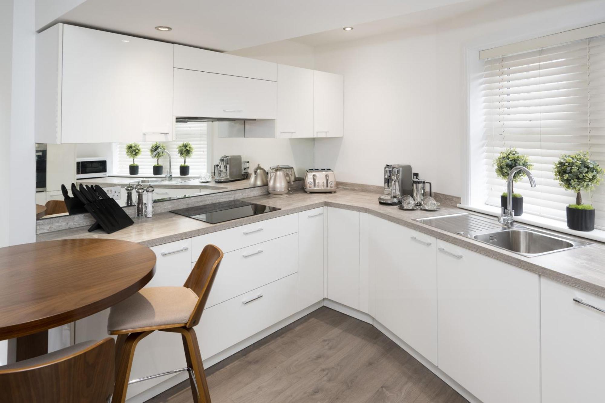 Sixtytwo By Harrogate Serviced Apartments Exterior photo